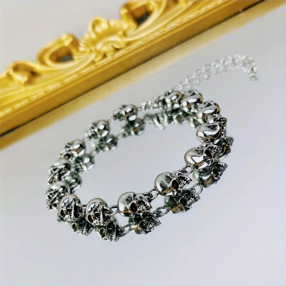 Trendy Minimalist bracelet - Picture 3 of 4